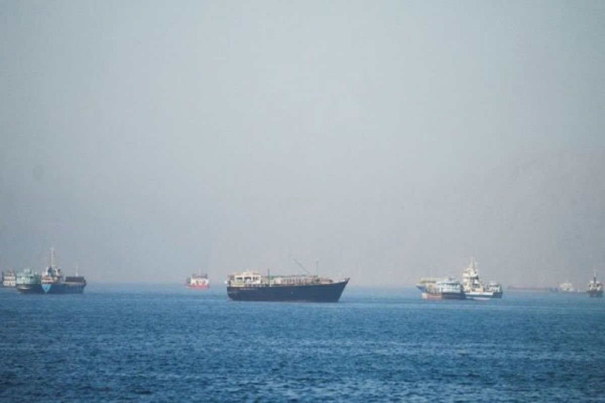Iran Kembali Tutup Selat Hormuz, AS Luncurkan Serangan Balasan Baru