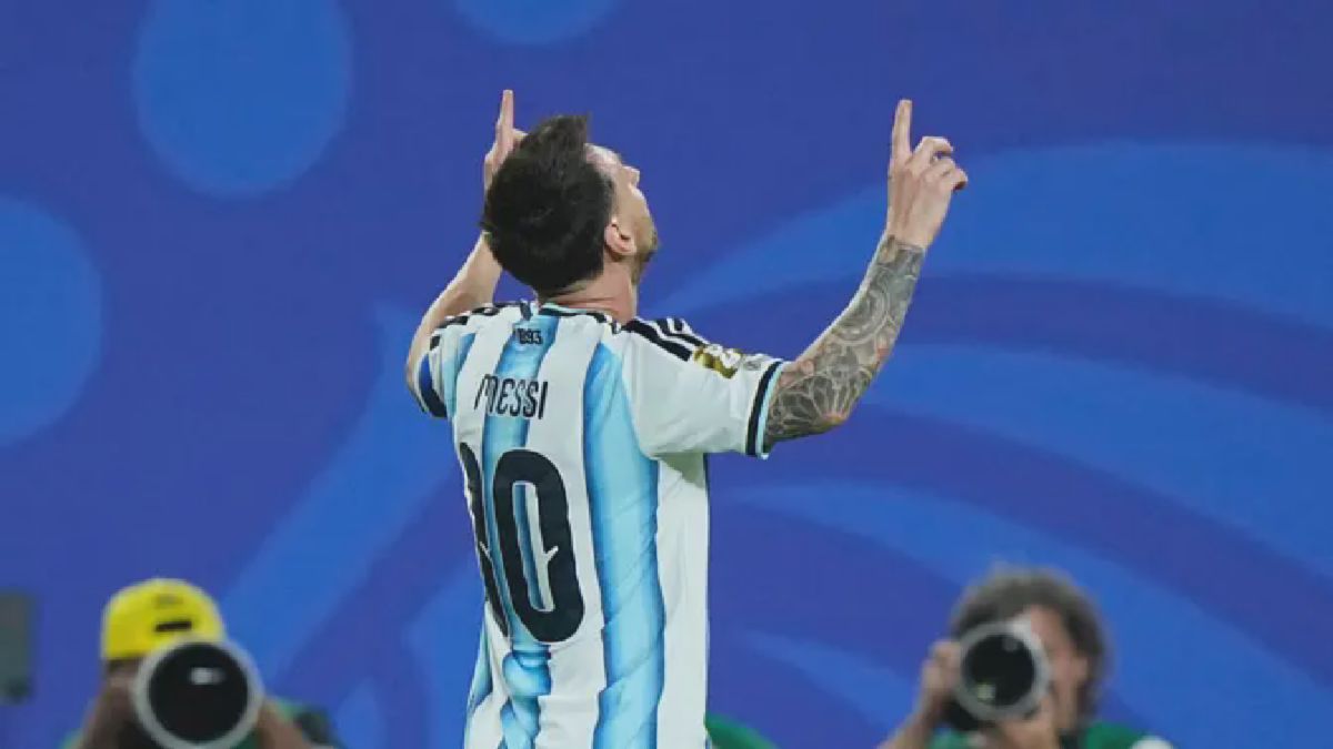 KANSAS CITY — Messi Cetak Gol, Argentina Kalahkan Aljazair 2-0