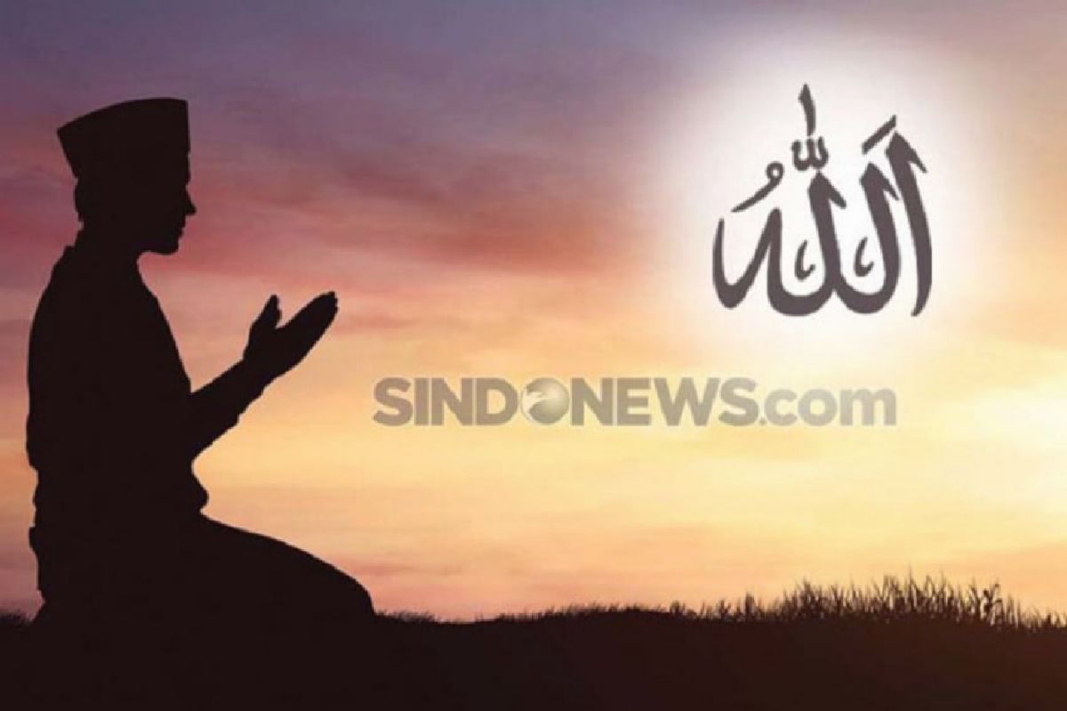 Langit Madinah yang tenang menyimpan bisikan doa abadi. Empat belas abad silam,