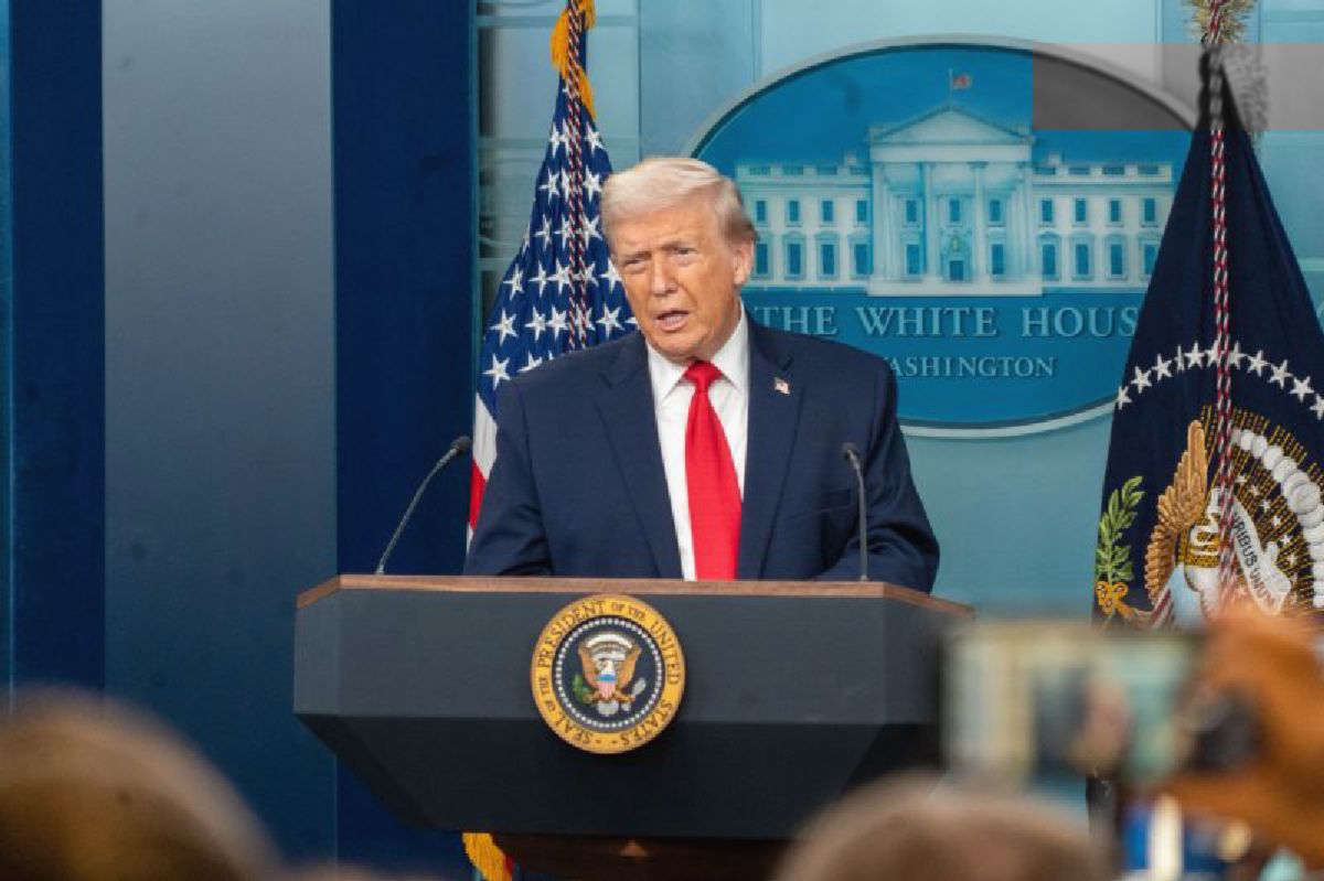 Trump Ancam Naikkan Tarif 25 Persen untuk Produk Otomotif Korsel
