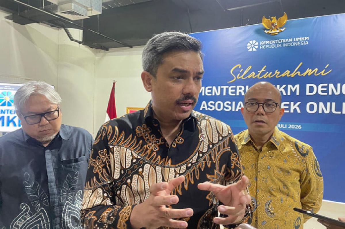 Menteri UMKM Tanggapi Turunnya Pendapatan Ojol Setelah Potongan 8%