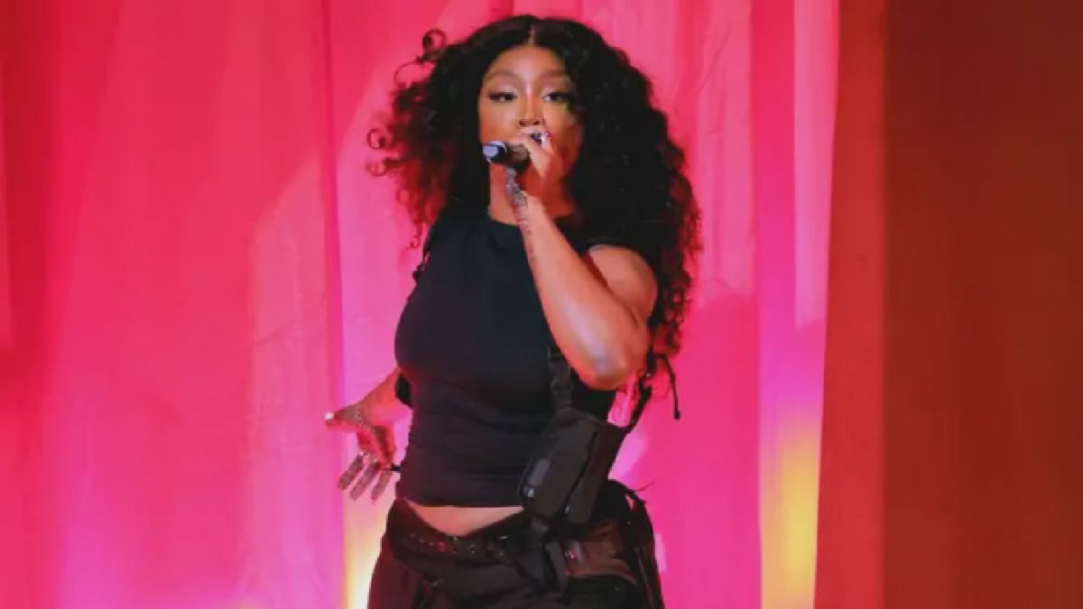 SZA Tampil Memukau di GRAMMY Awards ke-66 Crypto.com Arena