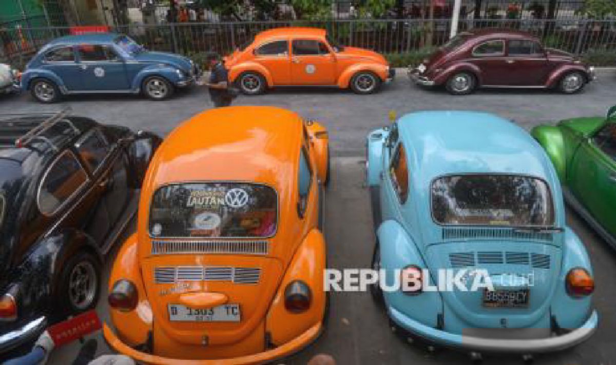 Ratusan VW Kodok Padati Sarinah, Nostalgia Menggelinding di Jakarta