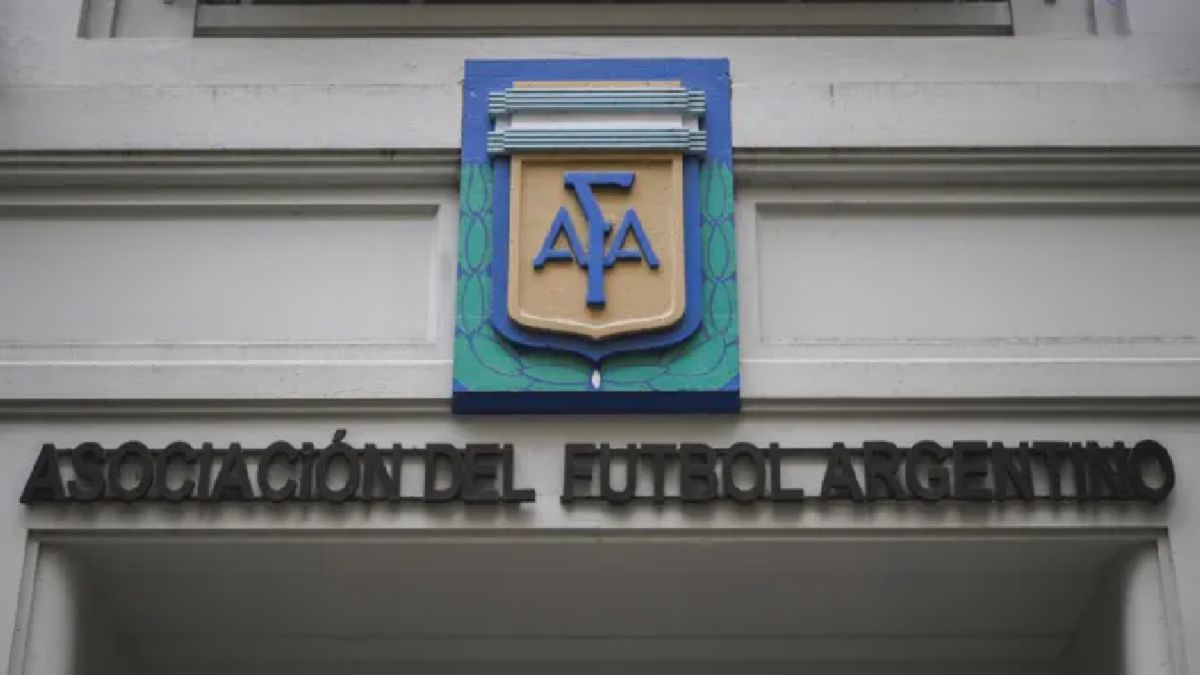 Logo AFA Berkibar di Buenos Aires, Sinyal Argentina Juara Dunia