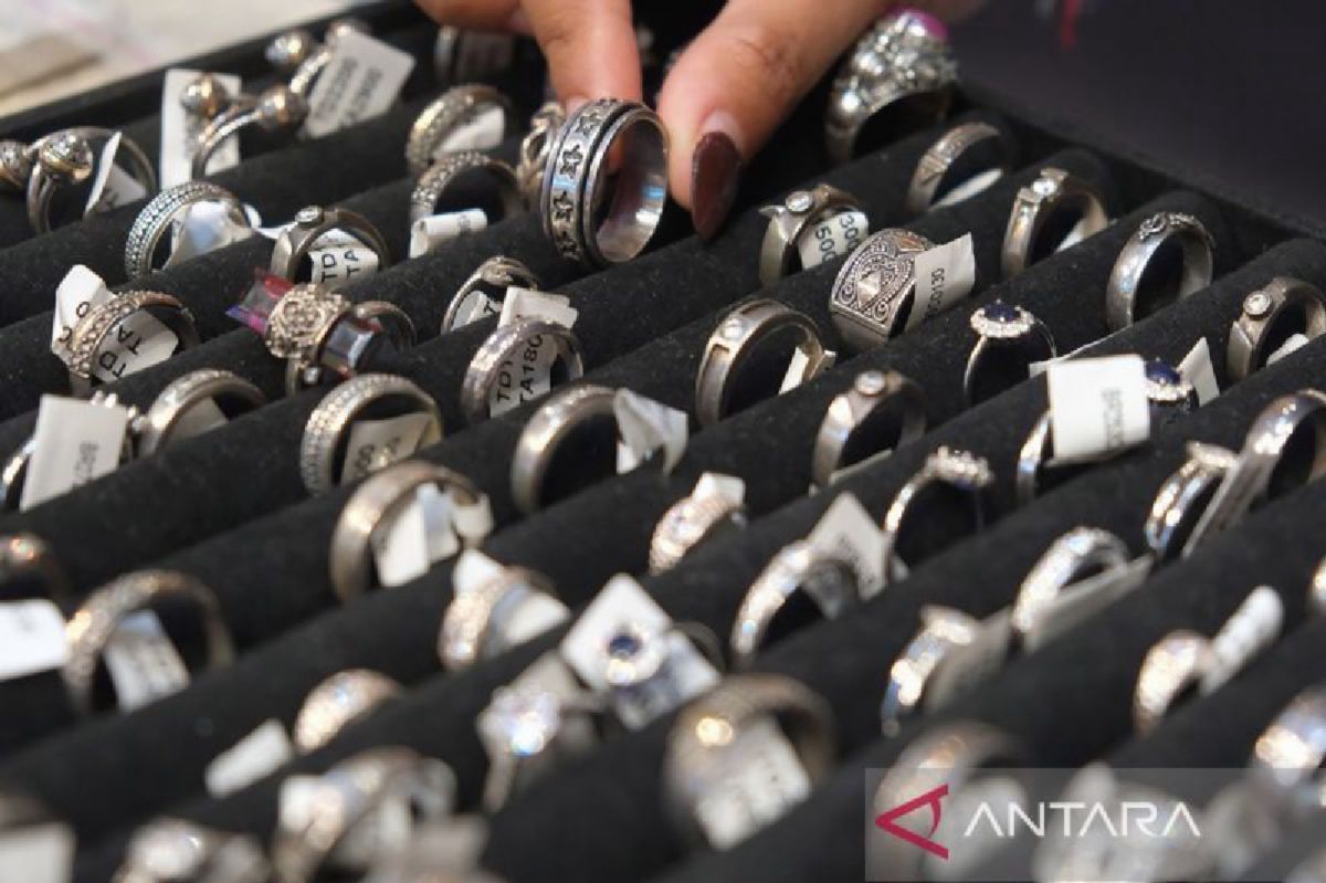 Perak Kian Diminati Investor sebagai Alternatif Instrumen Investasi Logam Mulia