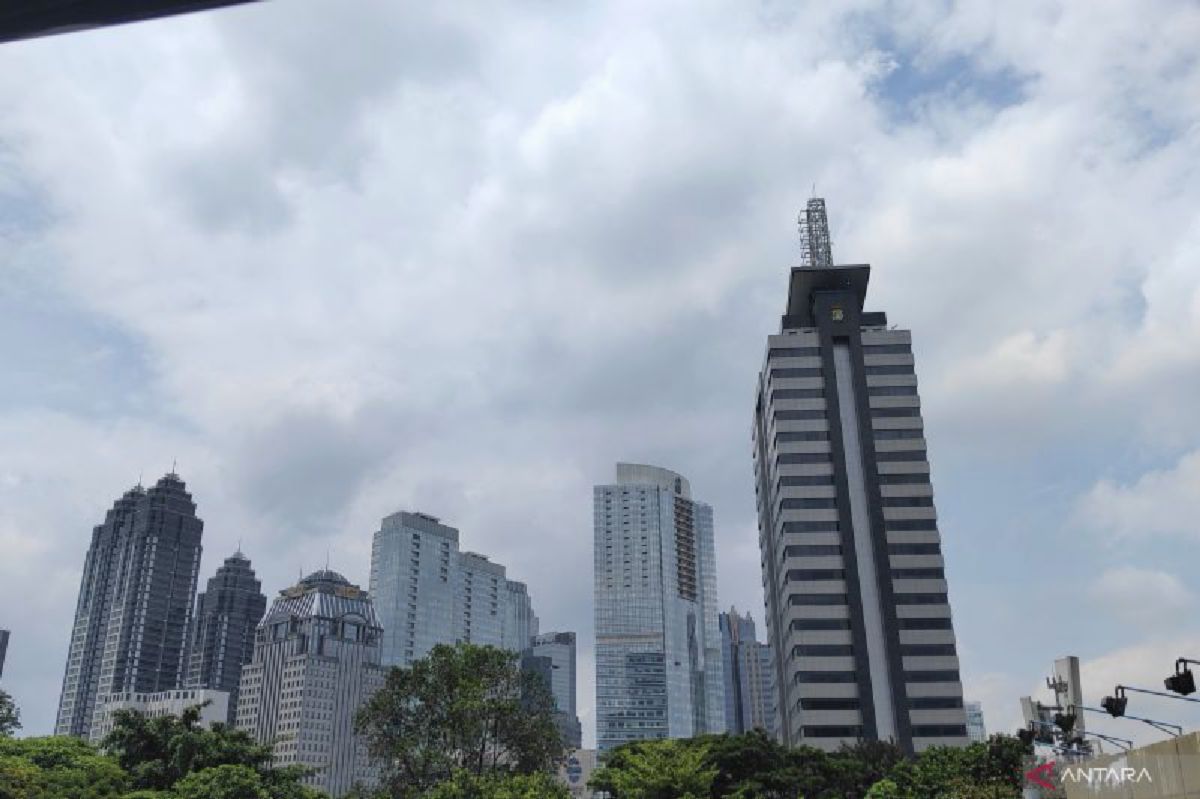 BMKG: Jakarta Cerah Berawan Sepanjang Sabtu, Sore Hari Minim Potensi Hujan
